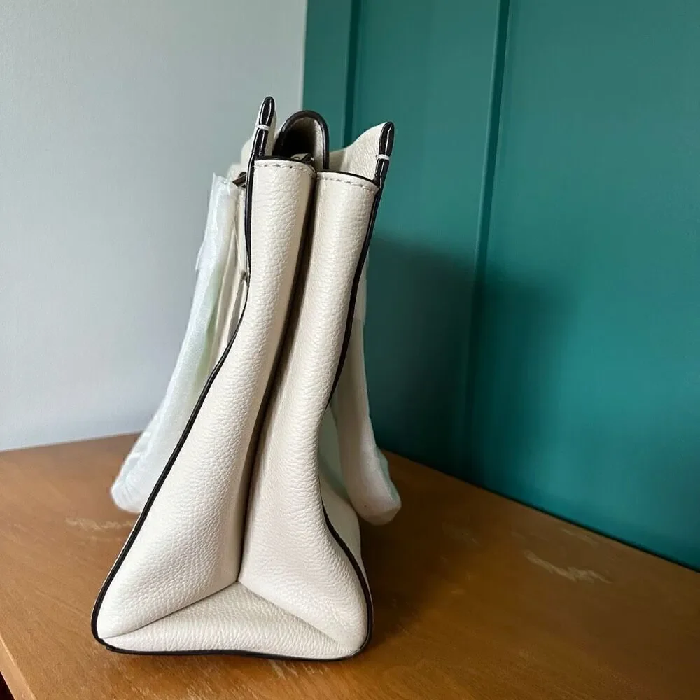 Kate Spade Naomi Tote in Pebbled Leather Soft Limestone Off White